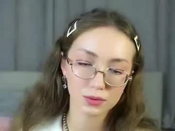 loriamarzinske – webcam model profile photo