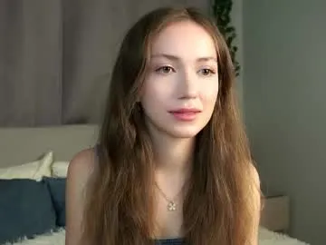 KateDivineUK – webcam model profile photo Image 4