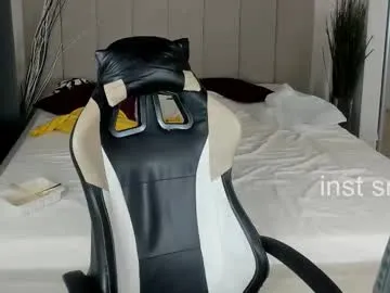 electron448 – webcam model profile photo Image 16