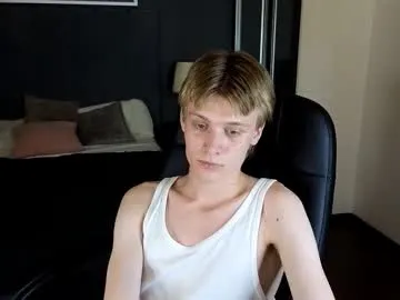 electron448 – webcam model profile photo Image 4