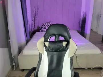 electron448 – webcam model profile photo Image 8