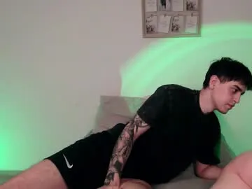 _Alicee_1 – webcam model profile photo Image 4