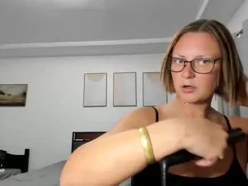 Loli_Belle – webcam model profile photo Image 2