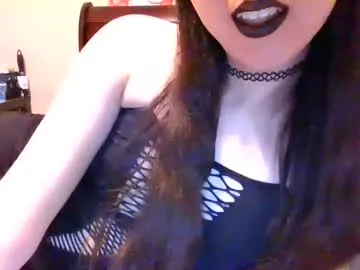 AmbeerLie – webcam model profile photo Image 10