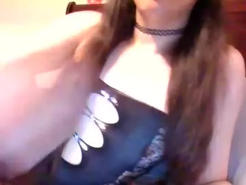 AmbeerLie – webcam model profile photo Image 2