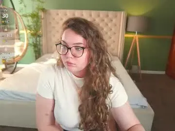 Yamajca – webcam model profile photo Image 6