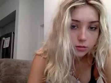 BlondeScarlettx – webcam model profile photo Image 11