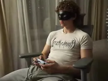 KrissyQueen – webcam model profile photo Image 14