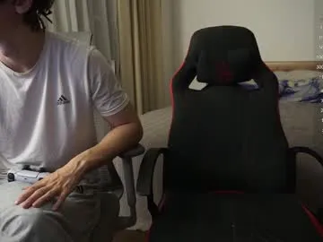 KrissyQueen – webcam model profile photo Image 7