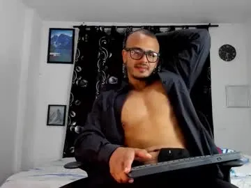 MartinaCroxx – webcam model profile photo Image 17