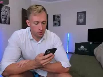 itsme_LEON – webcam model profile photo Image 13