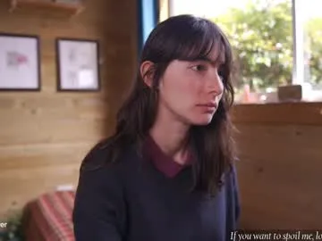 LoraDevine – webcam model profile photo Image 8