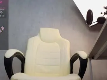 SamMargoMd – webcam model profile photo Image 4