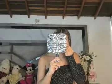 British_EmJess – webcam model profile photo Image 8