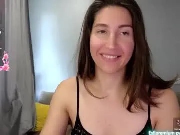 LanaBlondeBush – webcam model profile photo Image 2