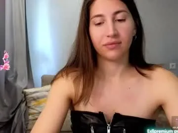 LanaBlondeBush – webcam model profile photo Image 9