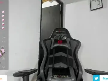 BlondeHott – webcam model profile photo Image 13