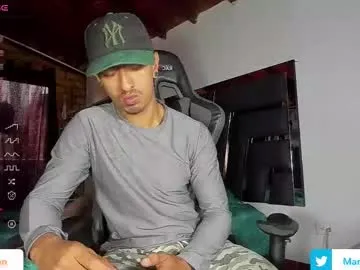 BlondeHott – webcam model profile photo Image 8