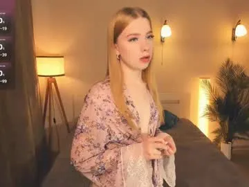 Hotforunow – webcam model profile photo Image 3