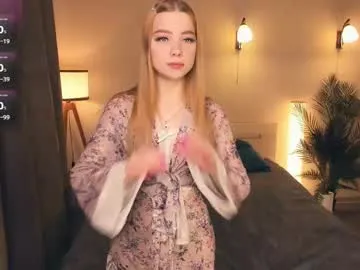 Hotforunow – webcam model profile photo Image 4