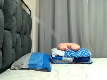 KrissyQueen – webcam model profile photo Image 12