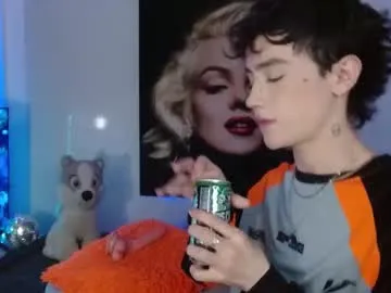 MarilynRainbow – webcam model profile photo Image 10