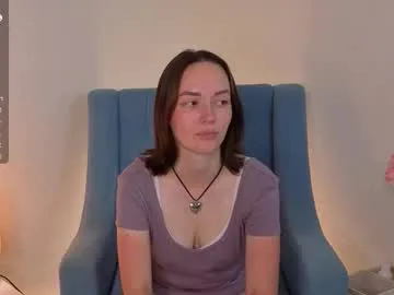 LoraDevine – webcam model profile photo Image 8