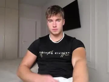 NoahCollins – webcam model profile photo Image 17