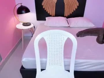 Olvia7985 – webcam model profile photo Image 3