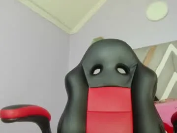 Monkey104 – webcam model profile photo Image 7