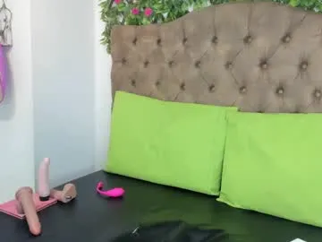 SelennaMoon – webcam model profile photo Image 19