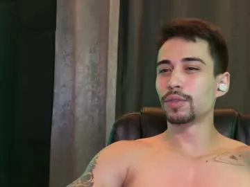 LizzieGreyX – webcam model profile photo Image 4