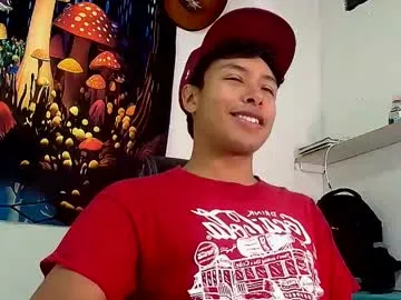 LoraDevine – webcam model profile photo Image 9