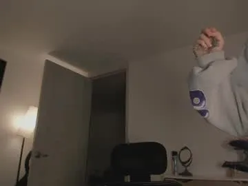 blondeambitionnn – webcam model profile photo Image 9