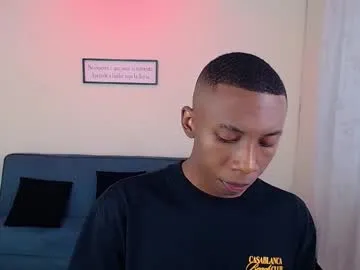 BlondeHott – webcam model profile photo Image 13