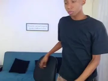 BlondeHott – webcam model profile photo Image 4