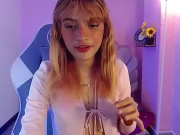 AureliyXXX – webcam model profile photo Image 10