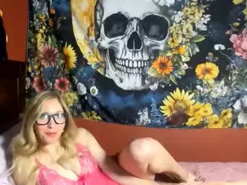 BabeBeth40 – webcam model profile photo Image 5