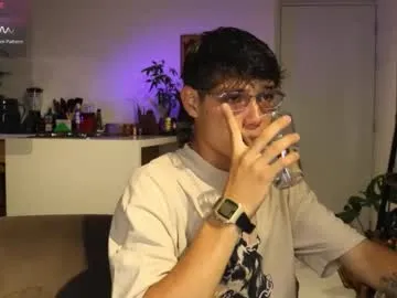 enjohnny – webcam model profile photo Image 16