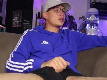 enjohnny – webcam model profile photo Image 9