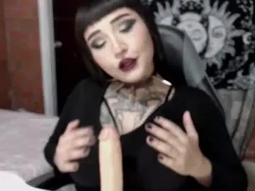 BlondeHott – webcam model profile photo Image 11