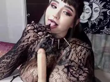 BlondeHott – webcam model profile photo Image 14