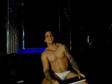 SusyBlair – webcam model profile photo Image 5