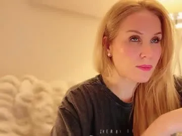 BabeBeth40 – webcam model profile photo Image 15