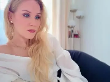 BabeBeth40 – webcam model profile photo Image 16