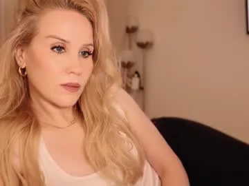 BabeBeth40 – webcam model profile photo Image 2