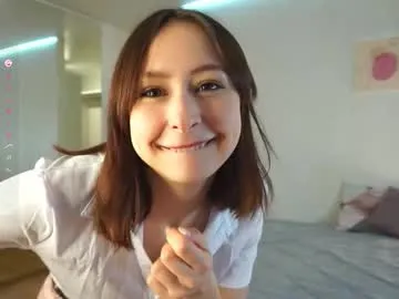 MILAax – webcam model profile photo Image 8