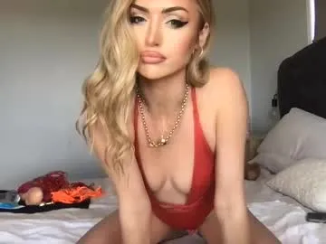 Irinchi – webcam model profile photo Image 6