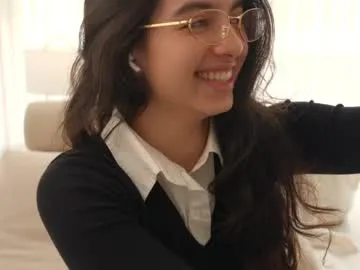 BlondeHott – webcam model profile photo Image 19