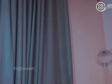 KateDivineUK – webcam model profile photo Image 15